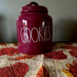 REA DUNN COOKIE JAR